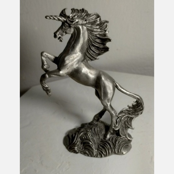 Vintage 80s Hudson Pewter unicorn - Picture 1 of 3